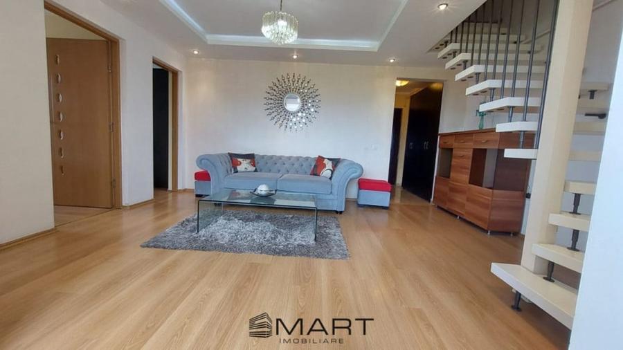 Apartament cu 4 camere decomandat în Ștrand