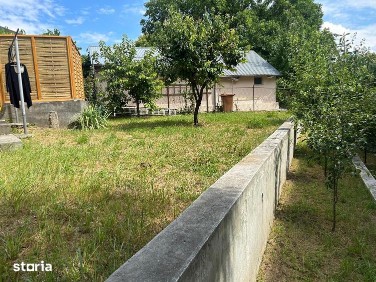 Casă cu 3 camere cu Teren 451 Mp în Central