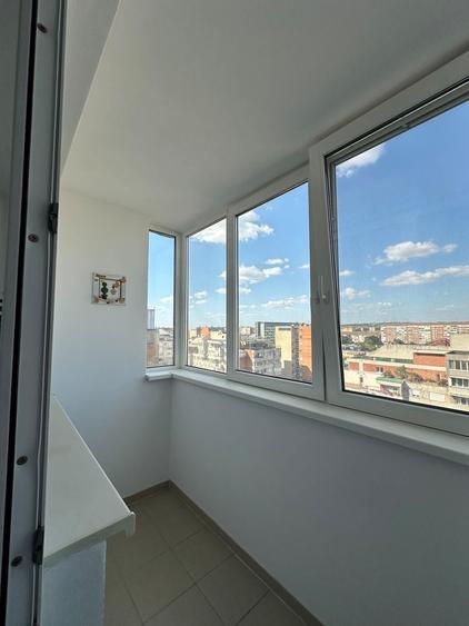 Apartament cu 3 camere decomandat în Dacia
