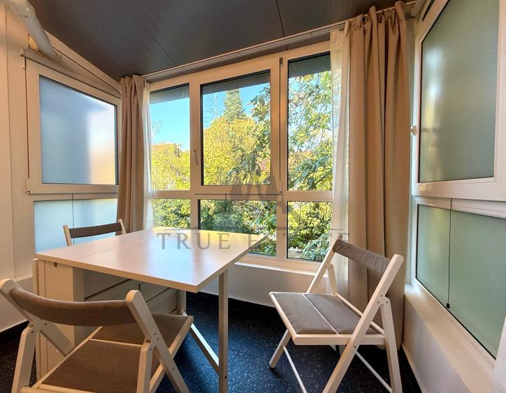 Apartament cu 3 camere semidecomandat în Primăverii