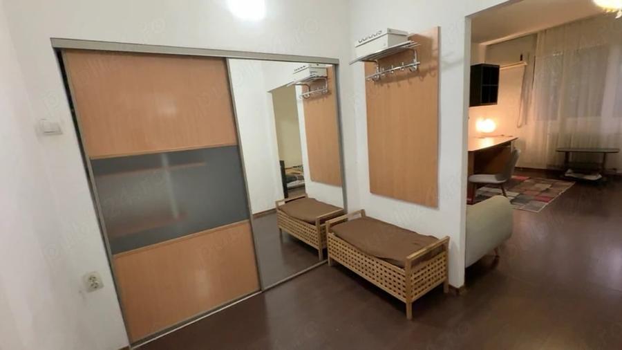 Garsonieră decomandată în Complex Studențesc