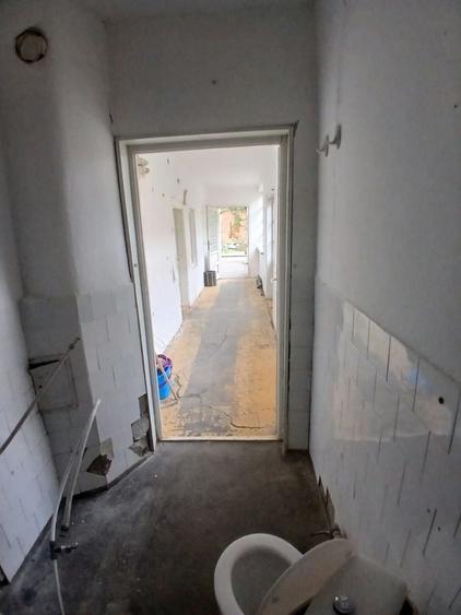 Casă cu 3 camere în Central