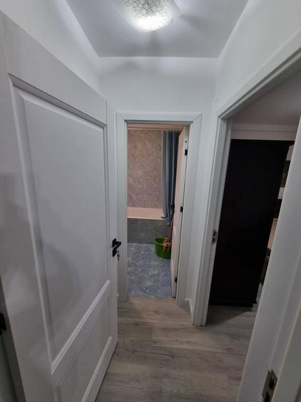 Apartament cu 2 camere semidecomandat, mobilat în Ultracentral