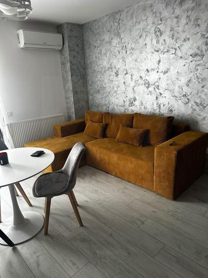 Apartament cu 3 camere decomandat, mobilat în Hipodrom 1