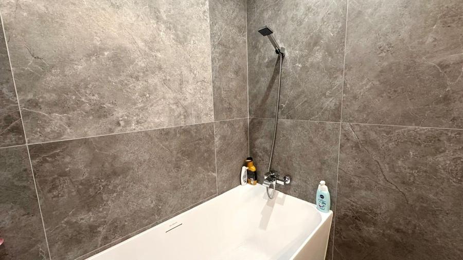 Apartament cu 3 camere decomandat, mobilat în Aviației