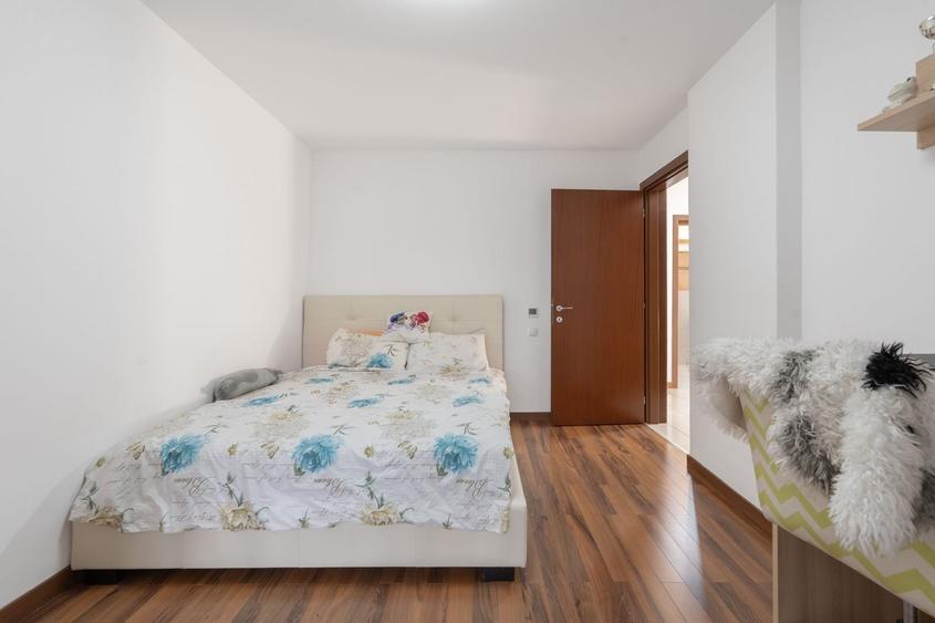 Casă individuală cu 4 camere cu Piscina în Ștefăneștii de Jos