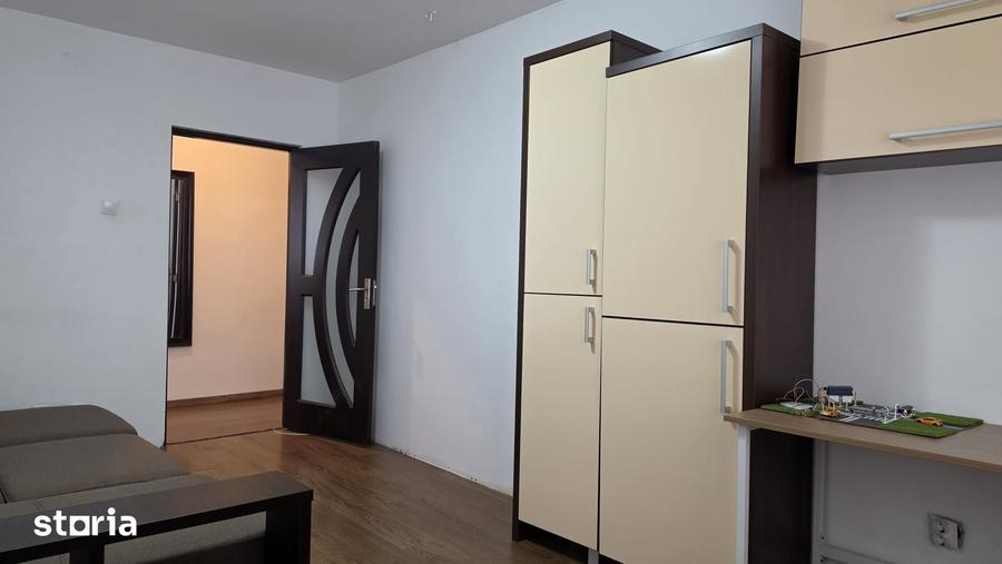 Apartament cu 2 camere decomandat în Gemenii