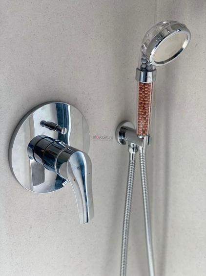 Casă individuală cu 6 camere cu Teren 370 Mp în Pipera