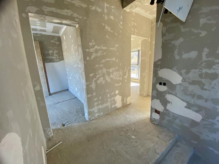 Duplex cu 4 camere cu Canalizare în Dezmir