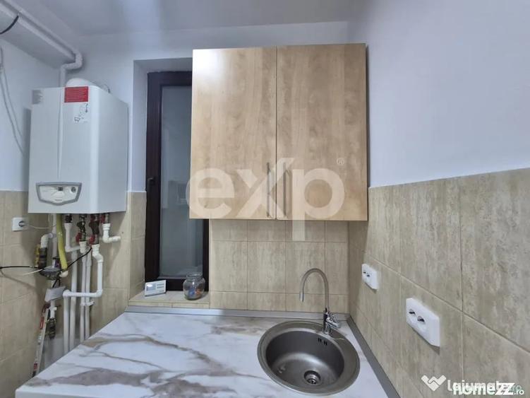 Apartament cu 3 camere semidecomandat în Lacul Tei