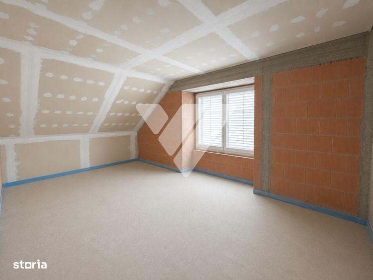 Casă cu 4 camere în Central