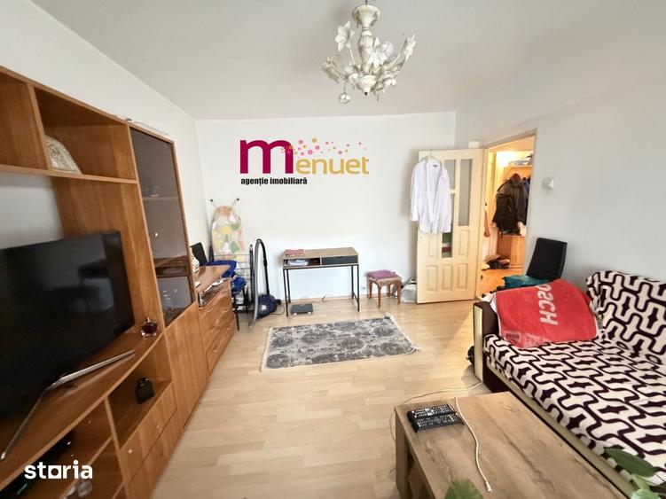Apartament cu 2 camere decomandat în Faleză