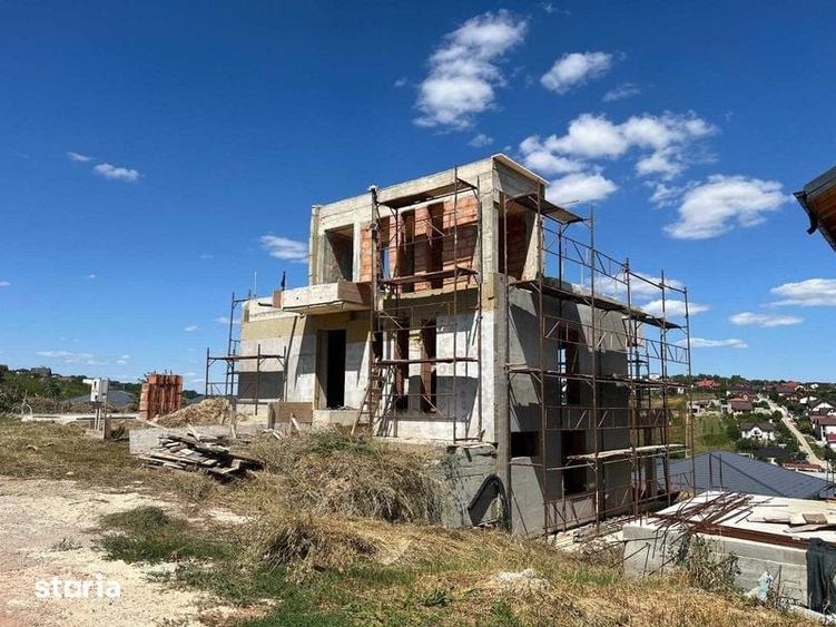 Vand casa vila individuala cu 4 camere in Valea Adanca - 1
