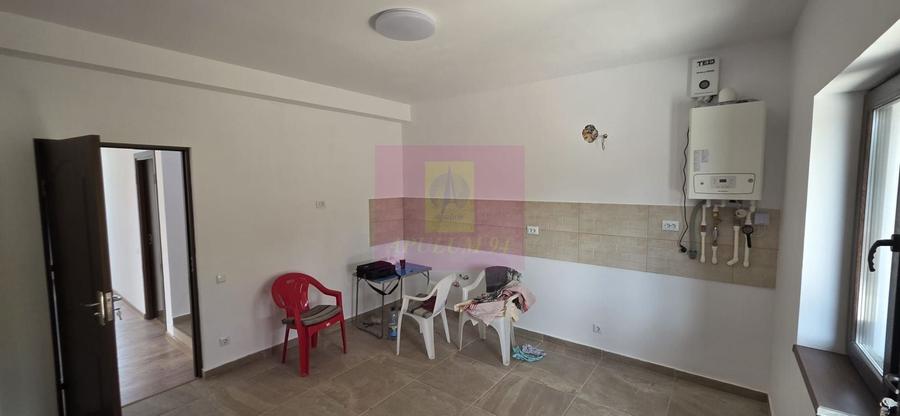 Casă individuală cu 4 camere cu Canalizare în Brebu