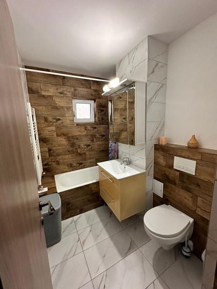 Apartament cu 2 camere decomandat în Prundu