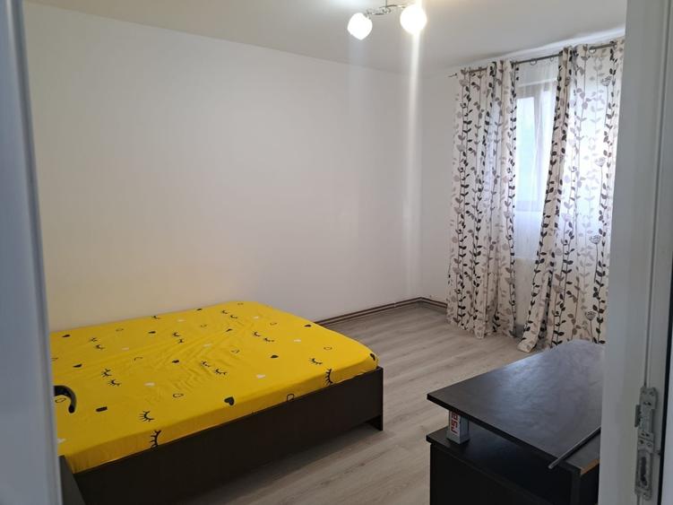 Casă cu 3 camere decomandat în Ariceștii Rahtivani