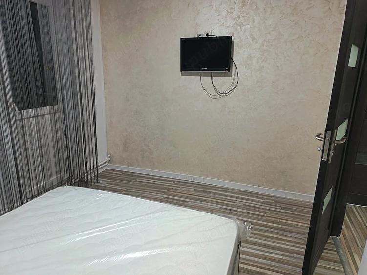 Apartament cu 3 camere decomandat în Patria