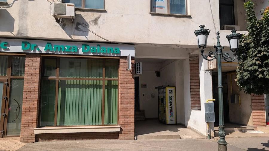 Spațiu comercial, de 18 mp, în Ultracentral