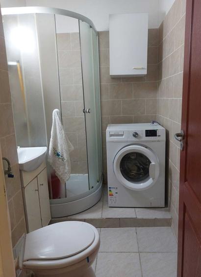 Garsonieră decomandată în Dobroești