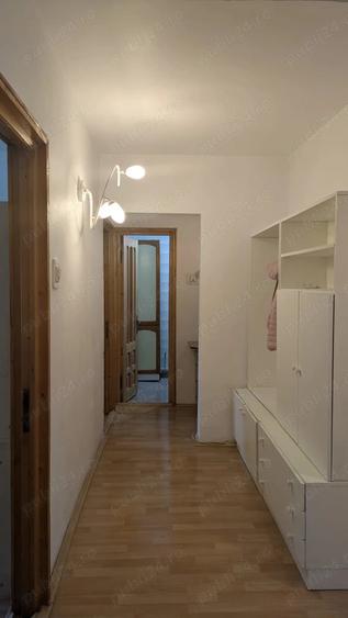 Apartament cu 3 camere decomandat în Precista