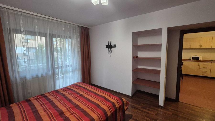 Apartament cu 2 camere decomandat în Colentina