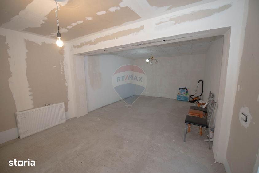 Casă cu 3 camere cu Teren 611 Mp în Adunații-Copăceni