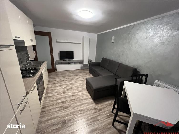 Apartament cu 3 camere, mobilat în Central