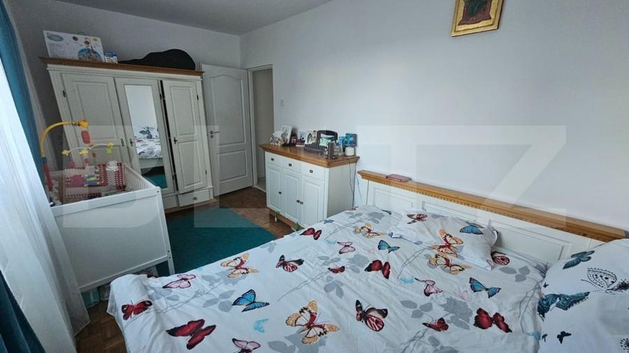 Apartament cu 4 camere decomandat, mobilat în Negru Vodă