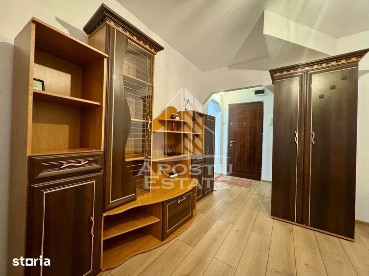 Apartament cu 2 camere decomandat în Telegrafului