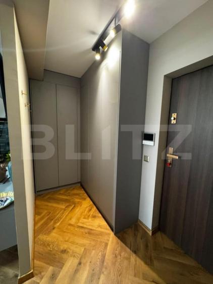 Apartament cu 4 camere decomandat în Central