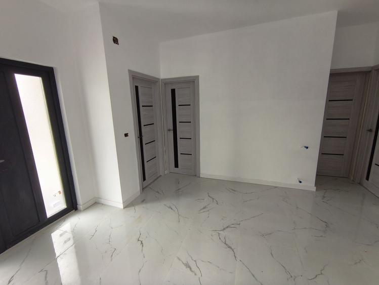 Vand casa noua in Pascani - 3