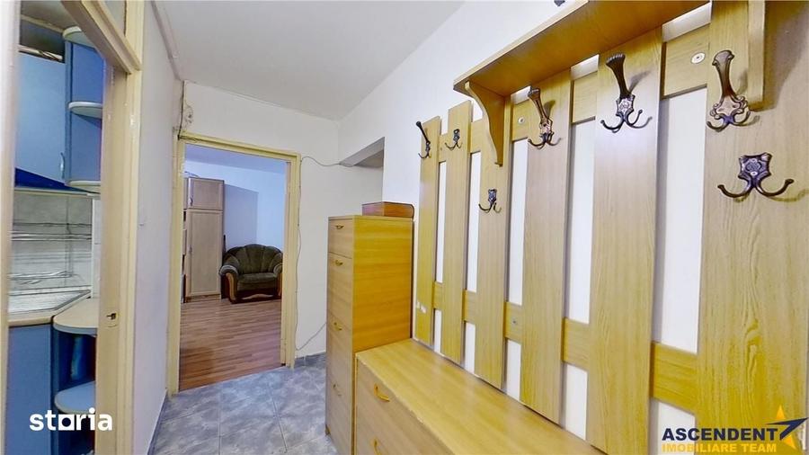 Apartament cu 3 camere decomandat, mobilat în Gării