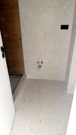 Apartament cu 4 camere în Militari