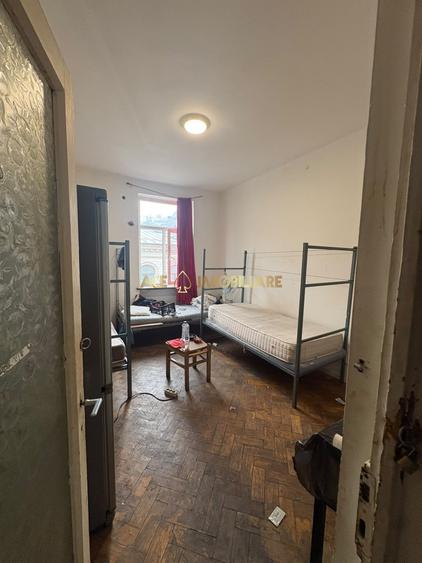 Apartament cu 3 camere decomandat, mobilat în Unirii