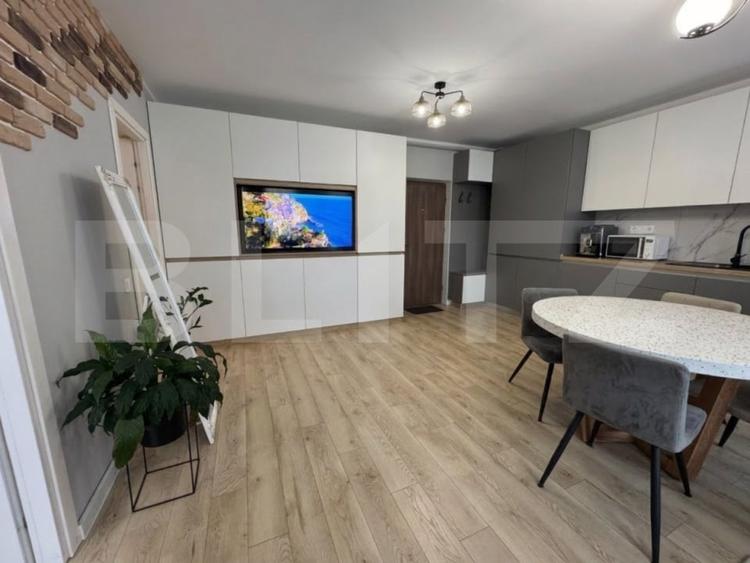 Apartament cu 2 camere semidecomandat, mobilat în Florești