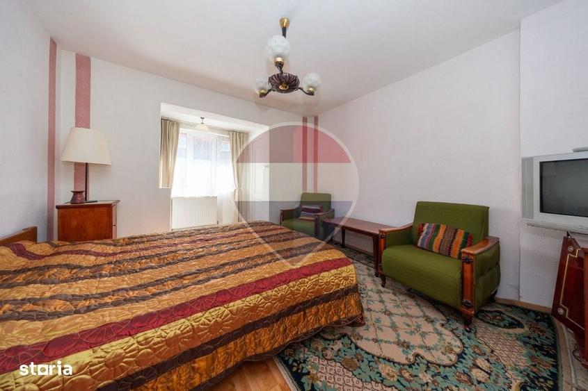 Casă cu 4 camere cu Teren 610 Mp în Bran