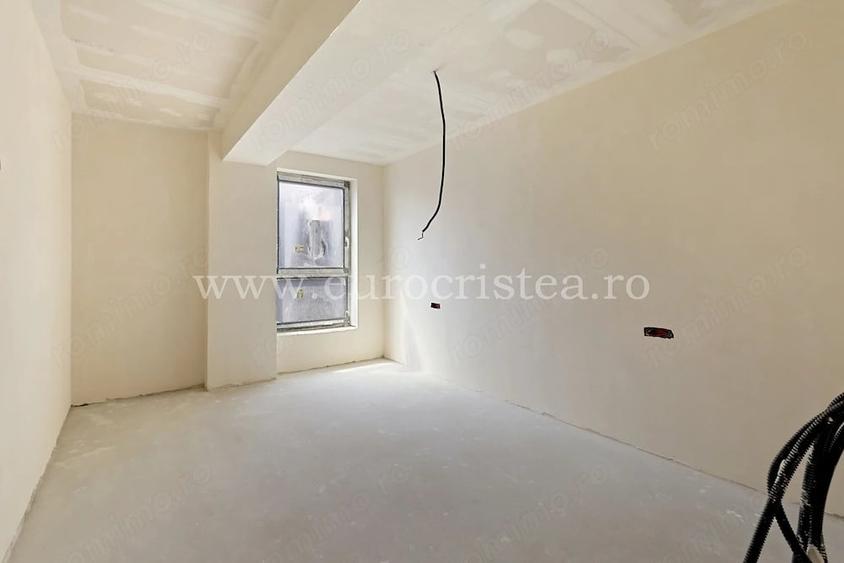 Apartament cu 3 camere decomandat în Mangalia