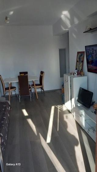 Apartament cu 3 camere decomandat, mobilat în Fundeni