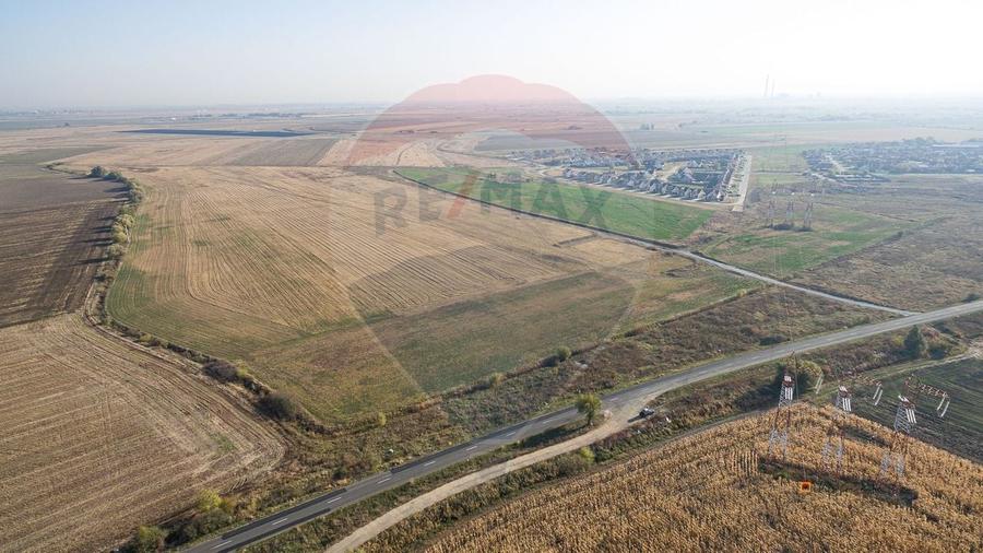 Teren agricol intravilan de 39016 mp, în Exterior Nord