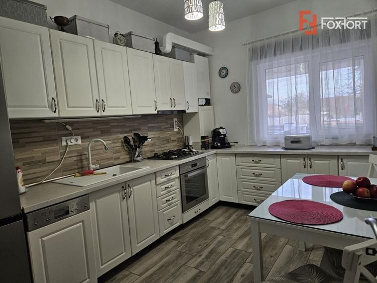 Casă cu 3 camere cu Teren 226 Mp în Sânandrei