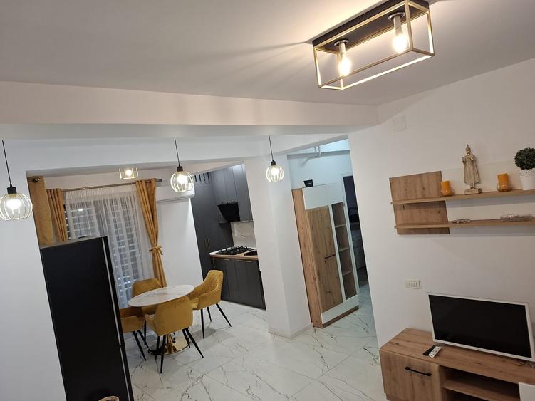 Apartament cu 2 camere nedecomandat în Teilor