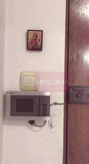 Garsonieră decomandată, mobilată în P-ța Alba Iulia