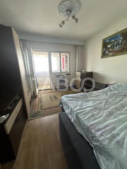 Apartament de vanzare 2 camere decomandate in zona Parcului din Strand - 2