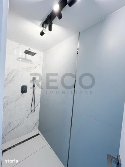 Casă cu 5 camere cu Teren 492 Mp în Sânmartin