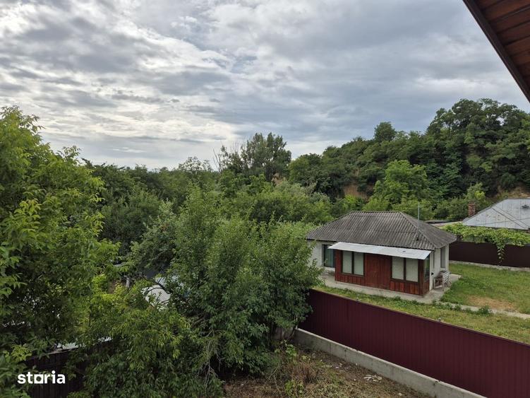 Casă cu 4 camere cu Teren 540 Mp în Măgura