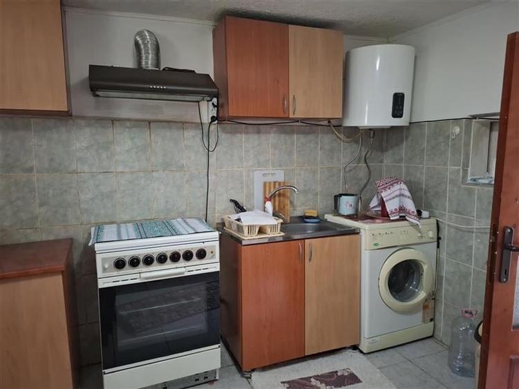 Casă individuală cu 3 camere cu Teren 1870 Mp în Oreavu