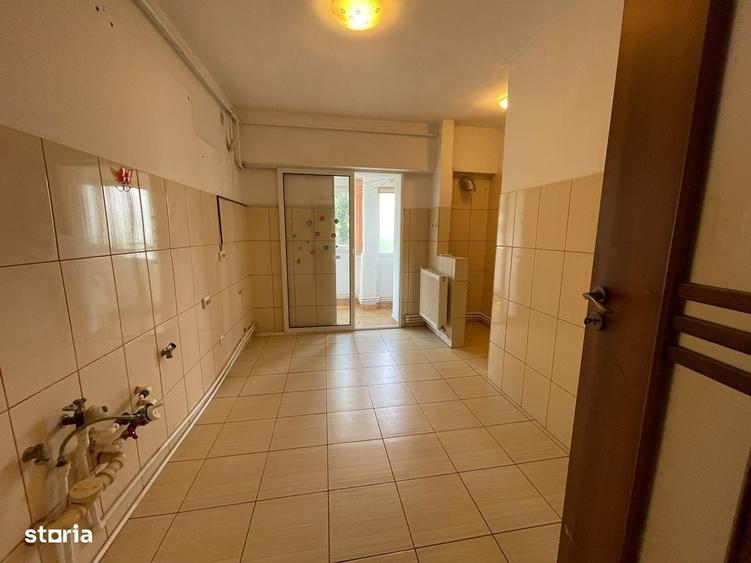 Apartament cu 2 camere decomandat în Capitol