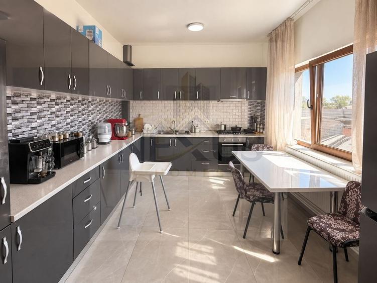 Casa individuala - 211 mp utili - 6 cam - 4 bai - Necesita investitie - 7
