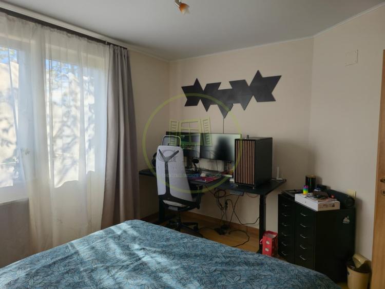 Duplex cu 4 camere cu Garaj în Florilor