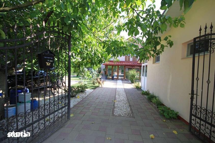 Casă cu 5 camere cu Teren 757 Mp în Slătioara